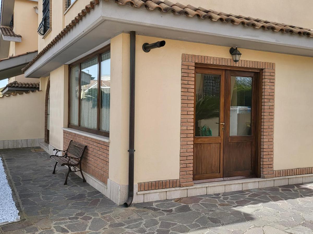 Fiumicino Centre Apartment Екстериор снимка