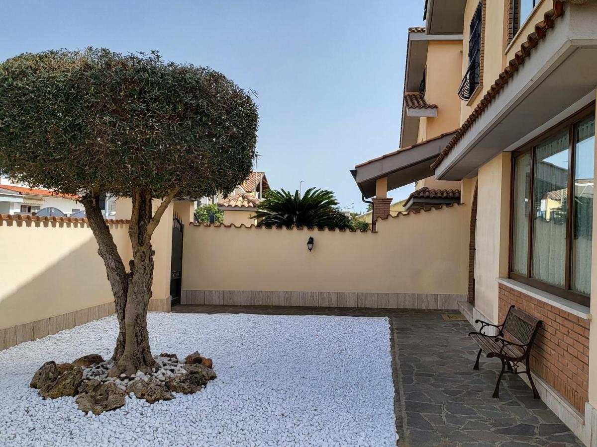 Fiumicino Centre Apartment Екстериор снимка